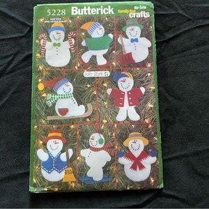 No Sew Snowmen Ornaments Butterick 5228 Pattern Craft Christmas Winter Snowman